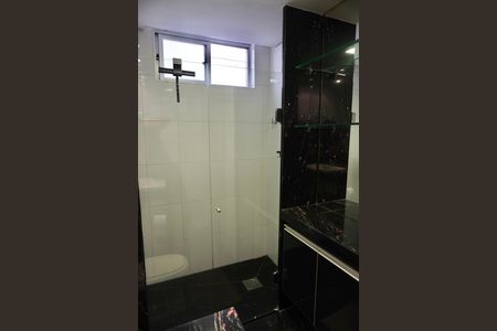 Apartamento à venda com 66m², 2 quartos e 1 vaga Apartamento à venda com 66m², 2 quartos e 1 vagaBanheiro Social