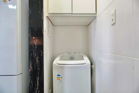 Apartamento à venda com 66m², 2 quartos e 1 vaga Apartamento à venda com 66m², 2 quartos e 1 vagaÁrea de Serviço