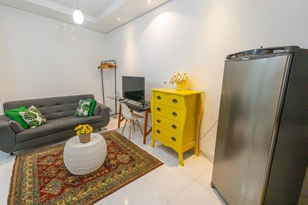 sala / quarto de kitnet/studio para alugar com 1 quarto, 40m² em Jardim Guanabara, Belo Horizonte