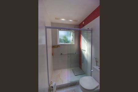Casa de condomínio à venda com 582m², 4 quartos e 5 vagas