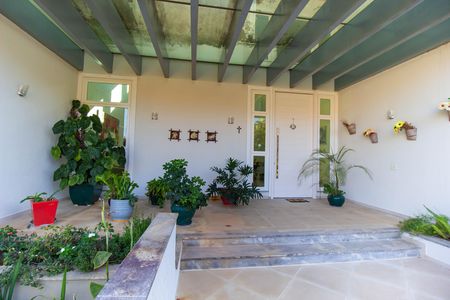 Casa de condomínio à venda com 582m², 4 quartos e 5 vagas