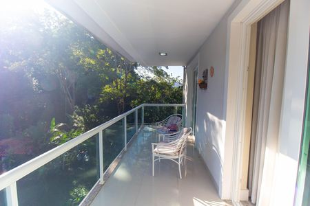 Casa de condomínio à venda com 582m², 4 quartos e 5 vagas