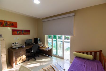 Casa de condomínio à venda com 582m², 4 quartos e 5 vagas