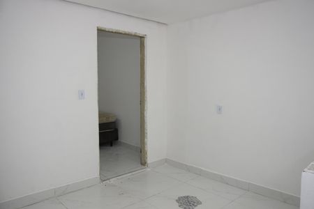 Sala de casa para alugar com 2 quartos, 60m² em Jardim São Bento Novo, Embu das Artes