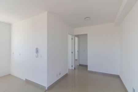 Sala de apartamento para alugar com 2 quartos, 38m² em Vila Campanela, São Paulo