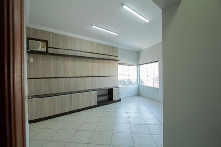 Casa para alugar com 233m², 7 quartos e 3 vagas