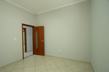 Casa para alugar com 233m², 7 quartos e 3 vagas