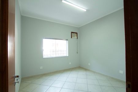 Casa para alugar com 233m², 7 quartos e 3 vagas