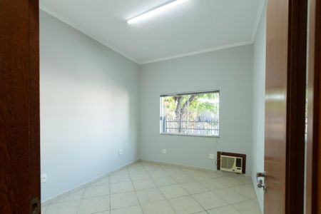Casa para alugar com 233m², 7 quartos e 3 vagas