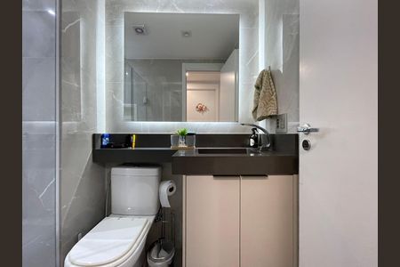 Apartamento à venda com 66m², 2 quartos e 1 vaga Apartamento à venda com 66m², 2 quartos e 1 vagaBanheiro Social