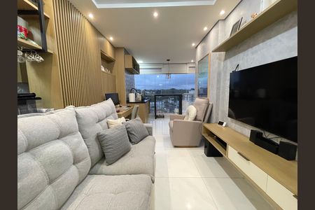 Sala de apartamento à venda com 2 quartos, 66m² em Caxingui, São Paulo