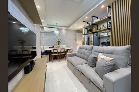 Sala de apartamento à venda com 2 quartos, 66m² em Caxingui, São Paulo