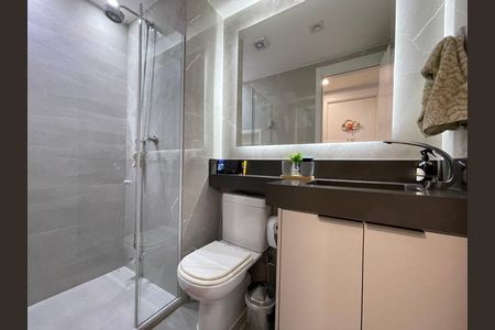 Apartamento à venda com 66m², 2 quartos e 1 vaga Apartamento à venda com 66m², 2 quartos e 1 vagaBanheiro Social
