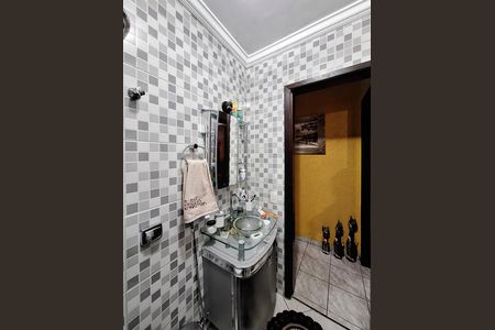 Banheiro de casa à venda com 2 quartos, 100m² em Jardim Santa Cruz, São Paulo