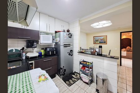 Cozinha de casa à venda com 2 quartos, 100m² em Jardim Santa Cruz, São Paulo