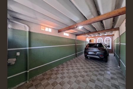 Garagem de casa à venda com 2 quartos, 100m² em Jardim Santa Cruz, São Paulo