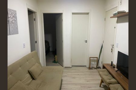Sala de apartamento à venda com 2 quartos, 34m² em Jardim Itacolomi, São Paulo