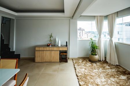Apartamento para alugar com 4 quartos, 323m² em Castelo, Belo Horizonte