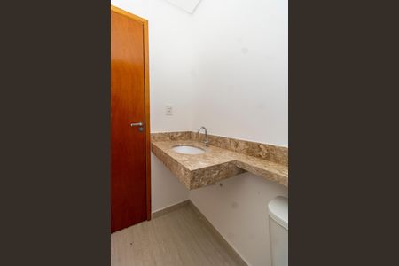 Apartamento à venda com 38m², 2 quartos e sem vaga Apartamento à venda com 38m², 2 quartos e sem vagaBanheiro