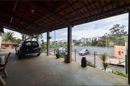 Casa à venda com 1500m², 5 quartos e 5 vagas