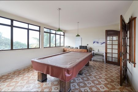 Casa à venda com 1500m², 5 quartos e 5 vagas