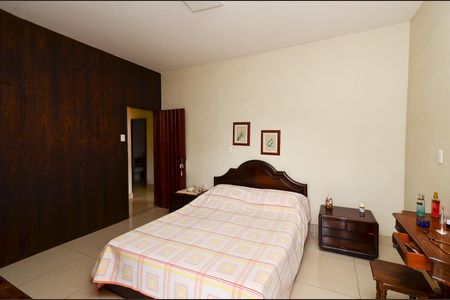 Casa à venda com 1500m², 5 quartos e 5 vagas
