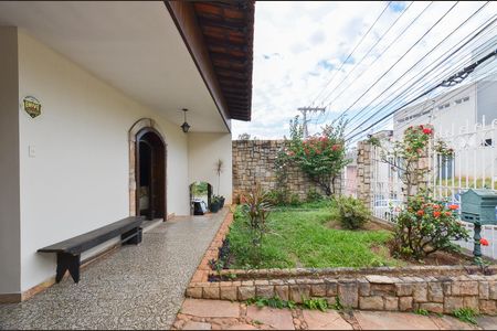 Casa à venda com 1500m², 5 quartos e 5 vagas