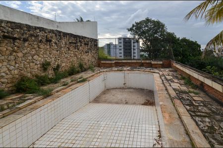 Casa à venda com 1500m², 5 quartos e 5 vagas