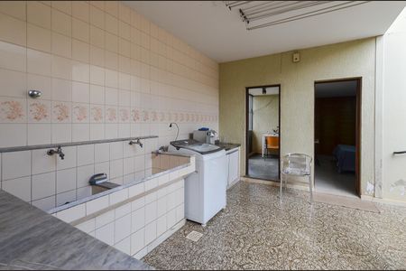 Casa à venda com 1500m², 5 quartos e 5 vagas