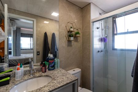 Apartamento à venda com 67m², 2 quartos e 2 vagas Apartamento à venda com 67m², 2 quartos e 2 vagasBanheiro da Suíte
