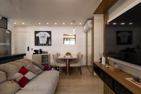 Apartamento à venda com 67m², 2 quartos e 2 vagas Apartamento à venda com 67m², 2 quartos e 2 vagasSala