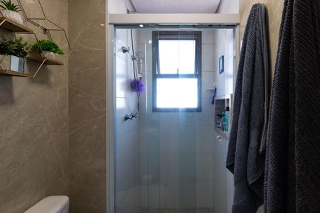 Apartamento à venda com 67m², 2 quartos e 2 vagas Apartamento à venda com 67m², 2 quartos e 2 vagasBanheiro da Suíte