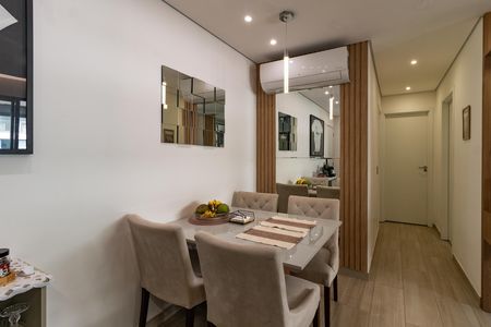 Apartamento à venda com 67m², 2 quartos e 2 vagas Apartamento à venda com 67m², 2 quartos e 2 vagasSala de Jantar