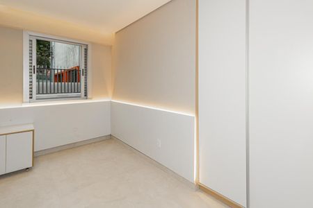 Quarto  de apartamento para alugar com 2 quartos, 55m² em Itaim Bibi, São Paulo