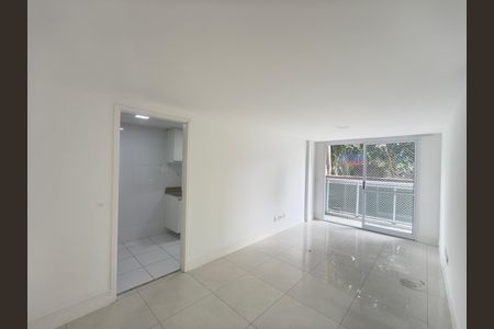 Apartamento para alugar com 2 quartos, 69m² em Jacarepaguá, Rio de Janeiro