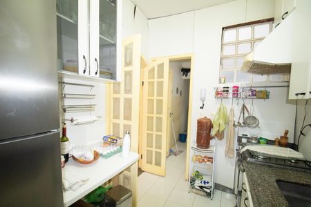 Apartamento para alugar com 100m², 3 quartos e 2 vagas Apartamento para alugar com 100m², 3 quartos e 2 vagasCozinha