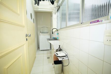 Apartamento para alugar com 100m², 3 quartos e 2 vagas Apartamento para alugar com 100m², 3 quartos e 2 vagasÁrea de Serviço
