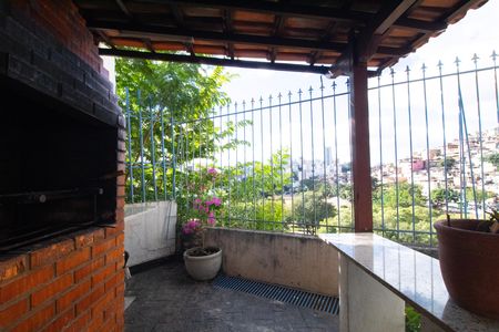 Apartamento para alugar com 100m², 3 quartos e 2 vagas Apartamento para alugar com 100m², 3 quartos e 2 vagasÁrea comum - Churrasqueira