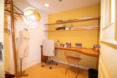 Apartamento para alugar com 100m², 3 quartos e 2 vagas Apartamento para alugar com 100m², 3 quartos e 2 vagasQuarto 03- Escritório