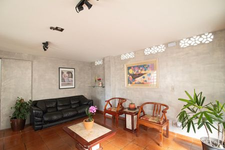 Apartamento para alugar com 100m², 3 quartos e 2 vagas Apartamento para alugar com 100m², 3 quartos e 2 vagasÁrea Comum - Hall