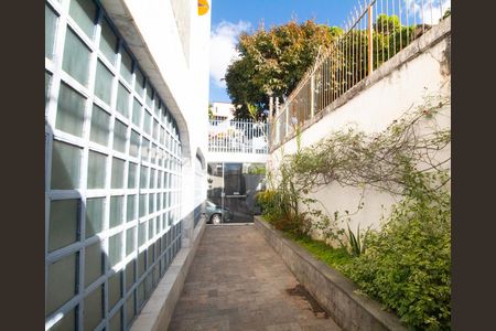Apartamento para alugar com 100m², 3 quartos e 2 vagas Apartamento para alugar com 100m², 3 quartos e 2 vagasÁrea Comum Área Verde