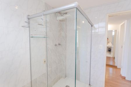 Apartamento à venda com 121m², 3 quartos e 1 vaga Apartamento à venda com 121m², 3 quartos e 1 vagaBanheiro Social