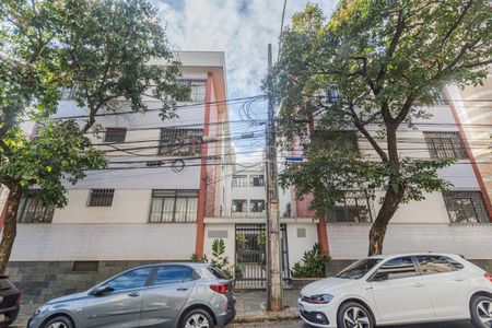 Apartamento à venda com 121m², 3 quartos e 1 vaga Apartamento à venda com 121m², 3 quartos e 1 vagaFachada