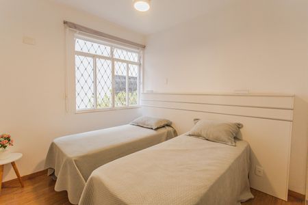 Apartamento à venda com 121m², 3 quartos e 1 vaga Apartamento à venda com 121m², 3 quartos e 1 vagaQuarto 2
