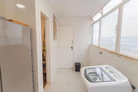 Apartamento à venda com 121m², 3 quartos e 1 vaga Apartamento à venda com 121m², 3 quartos e 1 vagaÁrea de Serviço