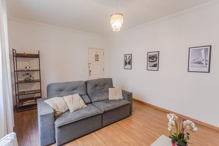 Apartamento à venda com 121m², 3 quartos e 1 vaga Apartamento à venda com 121m², 3 quartos e 1 vagaSala