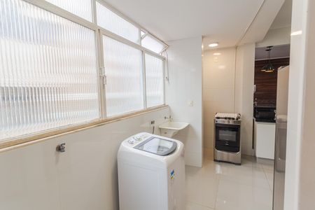 Apartamento à venda com 121m², 3 quartos e 1 vaga Apartamento à venda com 121m², 3 quartos e 1 vagaÁrea de Serviço