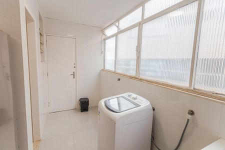 Apartamento à venda com 121m², 3 quartos e 1 vaga Apartamento à venda com 121m², 3 quartos e 1 vagaÁrea de Serviço