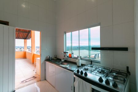 Casa à venda com 90m², 3 quartos e sem vaga