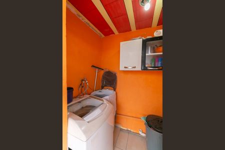 Casa à venda com 90m², 3 quartos e sem vaga